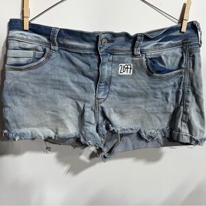 #2077-Frayed Hem Blue Jean Shorts